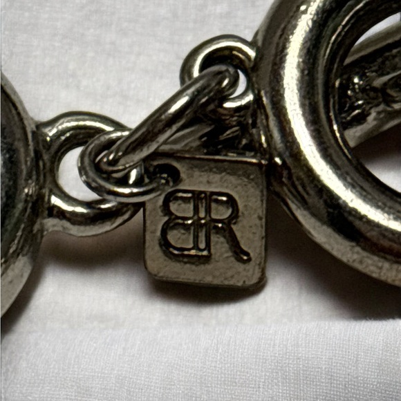 🛍️3 for $25🛍️ Banana Republic Silver Tone Chunky Link Toggle Necklace - Picture 4 of 6